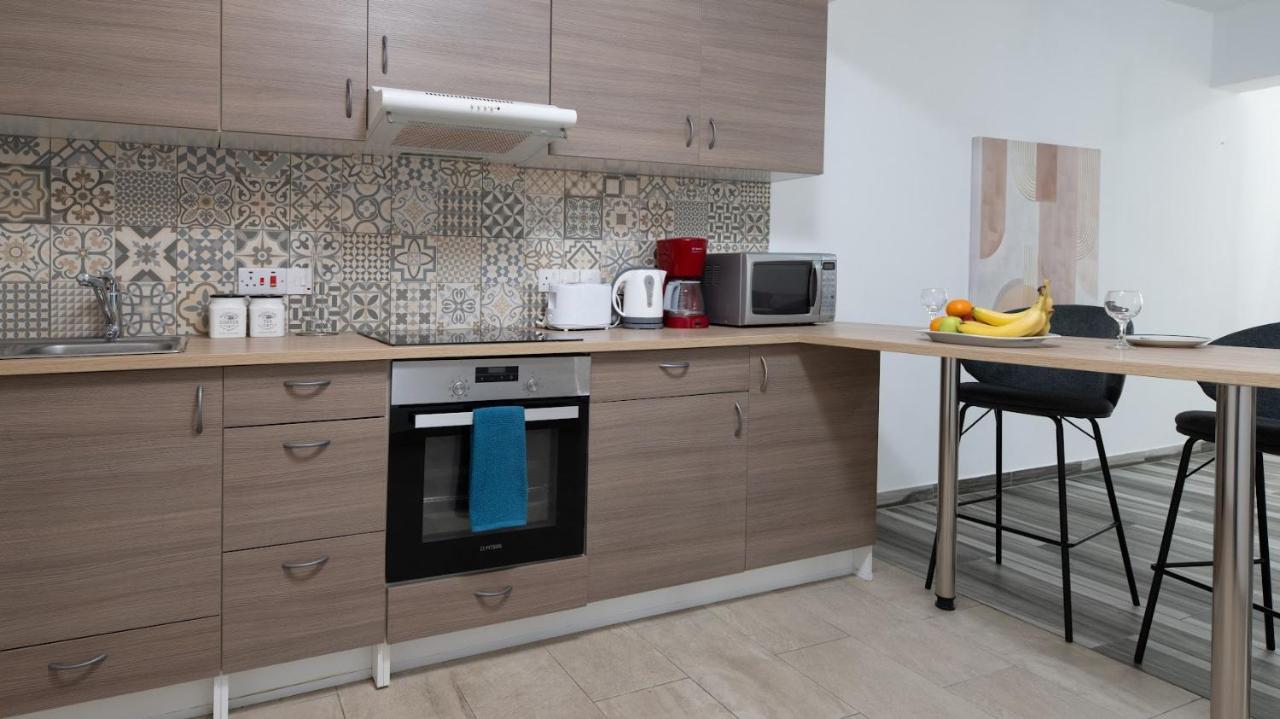 Beautiful Apartment In Harbour Paphos, Central & Close To Beach エクステリア 写真